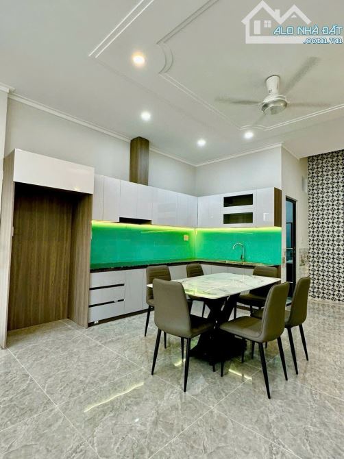SIÊU PHẨM 4LẦU RẤT ĐẸP Gần Cầu An Hảo & Khu Hành Chính Công Mới Của Tỉnh Đồng Nai. An Bình - 4