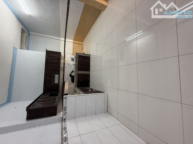💥Hoàng Bật Đạt - P.15 - Q.Tân Bình - Hẻm 10M - Sát mặt tiền 👉6,6 TỶ - 60M2 - 3 Tầng Đúc - 4