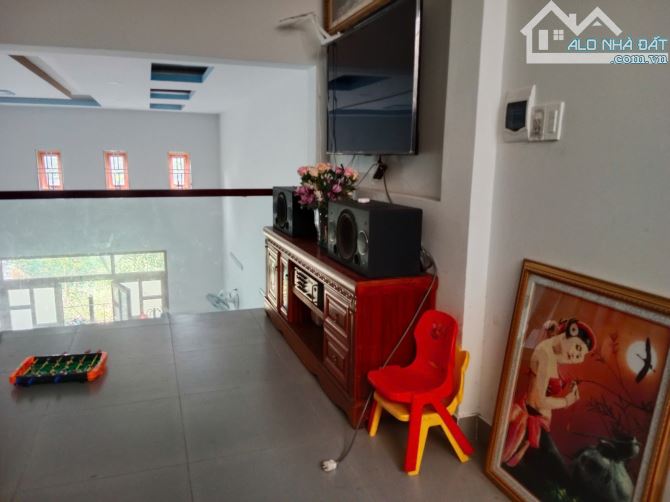 BÁN NHÀ 2 TẦNG ĐÚC Lửng . HIỆP THÀNH 17 QUẬN 12 GIÁ 4TỶ 150 thương lượng. - 4