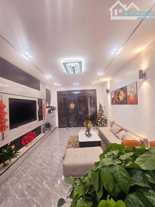 Ngõ Xã Đàn 3, LÔ GÓC - 10M RA MẶT PHỐ - NGÕ 3 GÁC TRÁNH.17m2x3,6 tỷ - 4