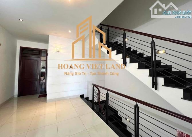BÁN NHÀ 3 LẦU MẶT TIỀN PHAN CHU TRINH. DT:5x19M. GIÁ: 16,5 TỶ - 4