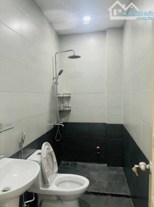 SIÊU RẺ HẺM THÔNG - VƯỜN LÀI - ngang 4 x 16m - 2 tầng - GIÁ : 6.35 tỷ tl - 4