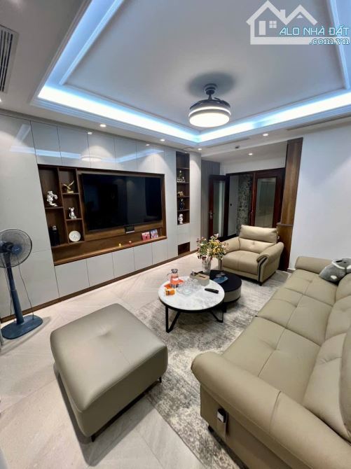 NHÀ PHÂN LÔ SÁT PHỐ 19 TỶ 55m 8 TẦNG MT 4,3m GARA Ô TÔ THANG MÁY PHÙNG CHÍ KIÊN CẦU GIẤY - 4