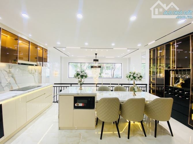 NHÀ GÒ VẤP CÓ THANG MÁY TRÊN ĐƯỜNG PHAN HUY ÍCH GIÁ 10,99 TỶ TL 7 TẦNG SHR - 45