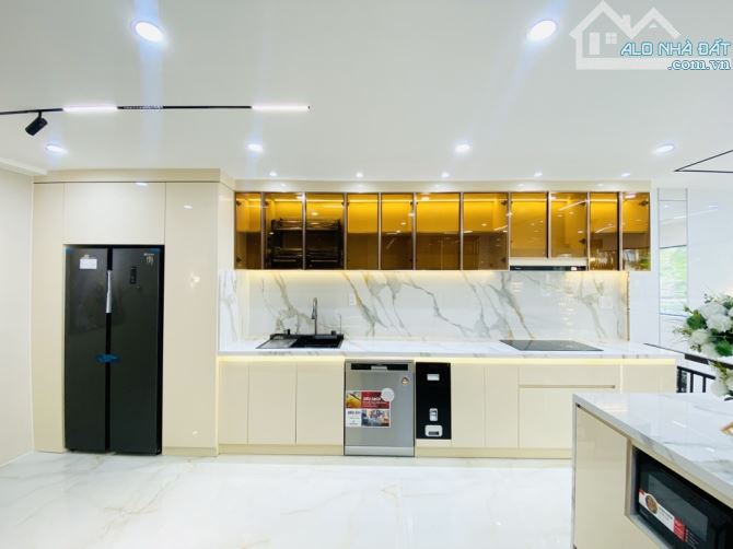 NHÀ GÒ VẤP CÓ THANG MÁY TRÊN ĐƯỜNG PHAN HUY ÍCH GIÁ 10,99 TỶ TL 7 TẦNG SHR - 46