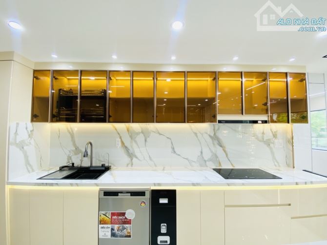 NHÀ GÒ VẤP CÓ THANG MÁY TRÊN ĐƯỜNG PHAN HUY ÍCH GIÁ 10,99 TỶ TL 7 TẦNG SHR - 47