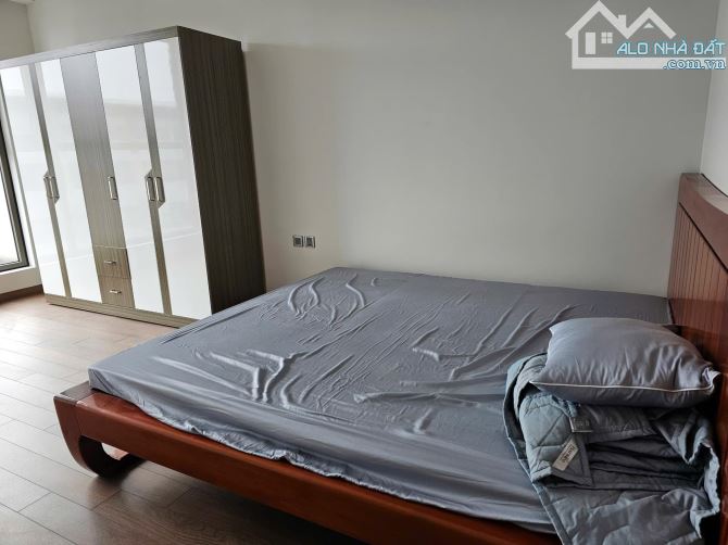 Cho thuê căn góc 100m2 tại Khai Sơn, giá cực mềm: 3pn - 2wc full đồ 14tr/tháng - 5