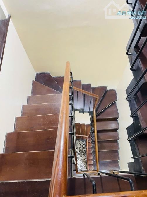 BÁN NHÀ TRUNG TÂM TỨ LIÊN, NHÀ ĐẸP Ở NGAY - VÀI BƯỚC LÊN OTO - 40M2 - NHỈNH 8 TỶ - 5