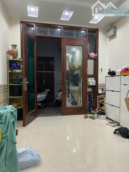 BÁN NHÀ QUẬN 10, 2 TẦNG, 46m2, HXH, SÁT MẶT TIỀN, GẦN SÂN VĐ THỐNG NHẤT, 6,5 TỶ - 5
