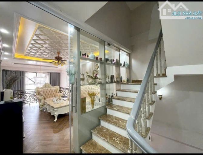 Cho thuê nhà Văn Cao, DT: 45m2, 3 phòng ngủ full đồ. - 5