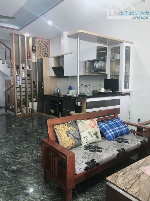 B-á-n Nhanh Mặt Tiền Lý Thái Tông Thanh Khê-125m2-3Tầng-4PN-Đầy Đủ Công Năng DT :125m2-5*2 - 5