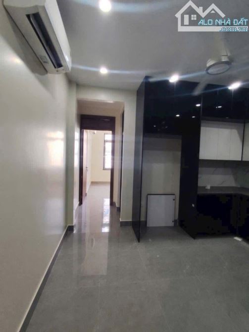 Bán nhà 5 tầng thang máy phân lô Lê Hồng Phong gần Big - 5