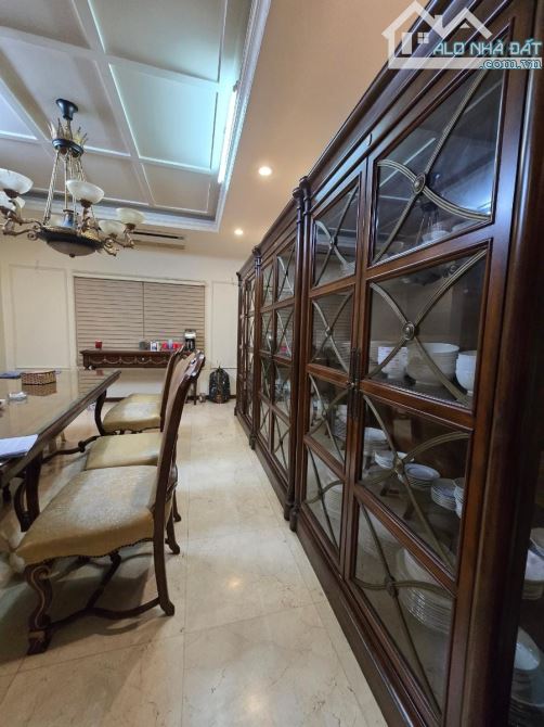 SIÊU BIỆT THỰ LÔ GÓC 3 MẶT TIỀN DỊCH VỌNG HẬU, 240M2, 4 TẦNG HẦM, GIÁ 139TỶ, PHÁP LÝ CHUẨN - 5