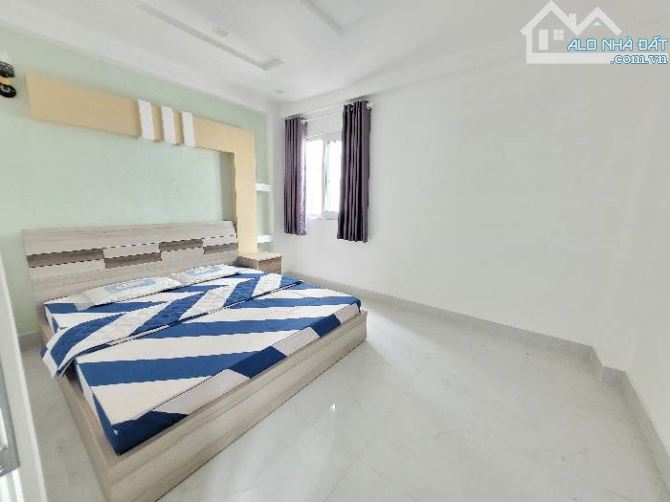 NHÀ ĐẸP Ở NGAY - TẶNG NỘI THẤT TẠI NGUYỄN THƯỢNG HIỀN - 36M2 - Giá - 5