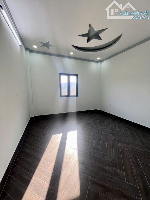 BÁN NHÀ HẺM XE HƠI 5m - 60.4m2 (4 x 15), 3 TẦNG, 4PN, LÒ LU, TRƯỜNG THẠNH, QUẬN 9 - 5