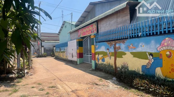 Bán gấp đất 185m2 full thổ tặng nhà C4, ngay chợ dân sinh và ĐT 767 Vĩnh Tân, chỉ 7,5tr/m2 - 5