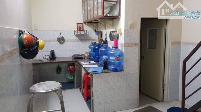 🏠5 PHÒNG CHO THUÊ - SÁT MẶT TIỀN - KHU CHỢ VẢI - NGANG 5M. - 5
