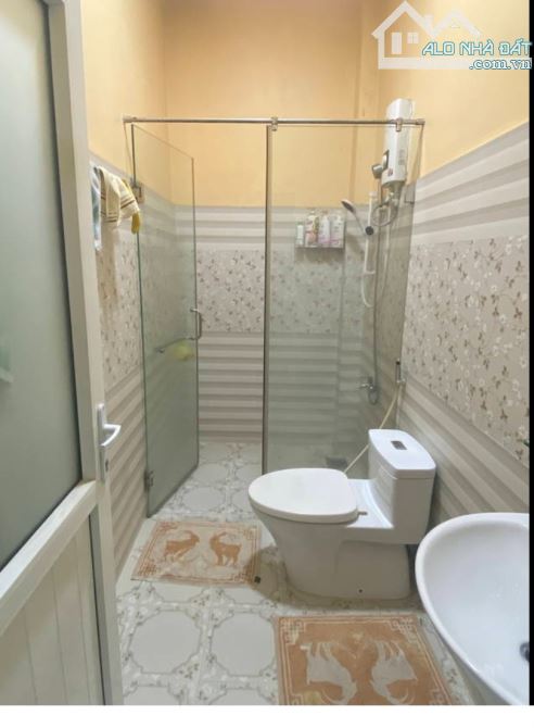 HẺM XE HƠI. GÒ DẦU. Q TÂN PHÚ. 55M2.3 TẦNG. 6.X TỶ - 5