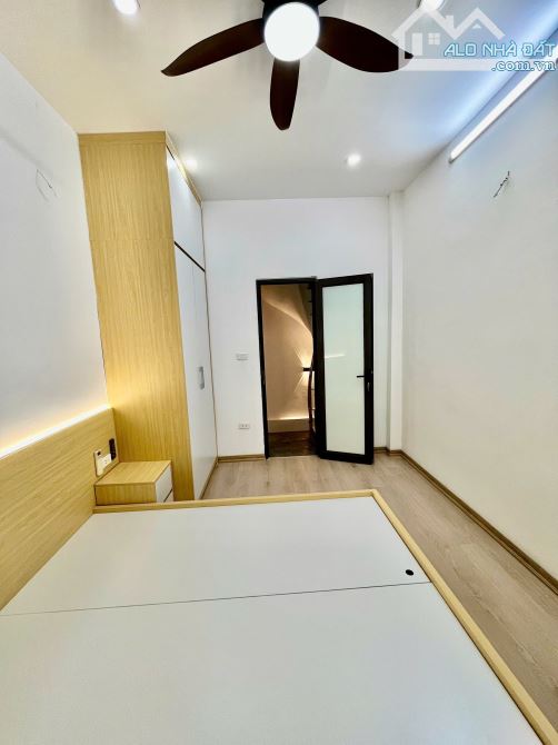 Bán Nhà Phố Định Công Thượng . DT 20m - 4 Tầng - Nhỉnh 2 Tỷ - 5
