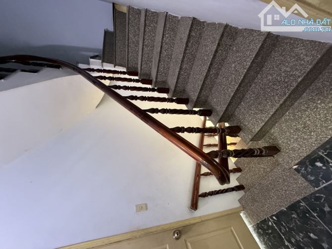 💥Hoàng Bật Đạt - P.15 - Q.Tân Bình - Hẻm 10M - Sát mặt tiền 👉6,6 TỶ - 60M2 - 3 Tầng Đúc - 5