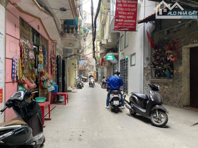 🌈 DƯỚI 4 TỶ - BÁN NHÀ ĐẸP VĂN HƯƠNG - LÕI ĐỐNG ĐA - Ở NGAY 3 TẦNG - 2 P NGỦ ❤️ - 5