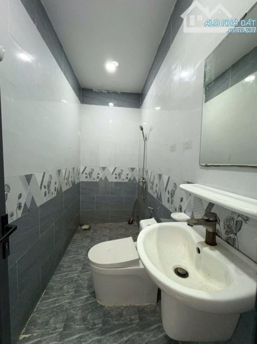BÁN ĐẤT TẶNG NHÀ MỚI_2 LẦU LỬNG_ĐƯỜNG GÒ XOÀI_BÌNH TÂN_XE HƠI NGỦ TRONG NHÀ. - 5