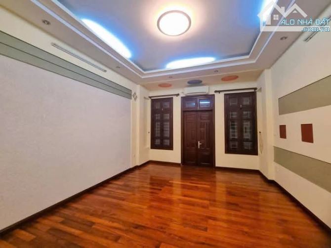 BÁN NHÀ PHÂN LÔ*HOÀNG QUỐC VIỆT*59M*5T*MT4.4M*24.8TỶ*ÔTÔ KINH DOANH*2 MẶT TIỀN RỘNG THOÁNG - 5