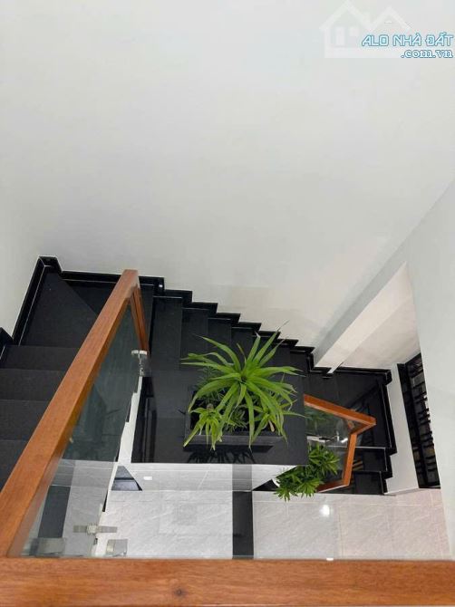 Bán Nhà Mặt Tiền đường Phạm Hùng P9Q.8 Hai tầng 38m²3PN, 3WC  Giá 5,2 Tỷ - 6