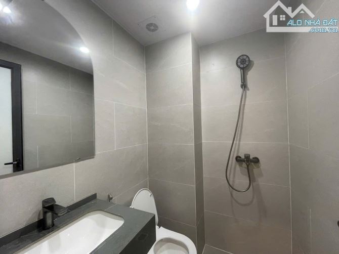 HOT NHẤT CẦU GIẤY LÚC NÀY! Nhà 60m2, 2 mặt thoáng, 10 căn full đồ- lãi gần 1 tỷ/năm - 6