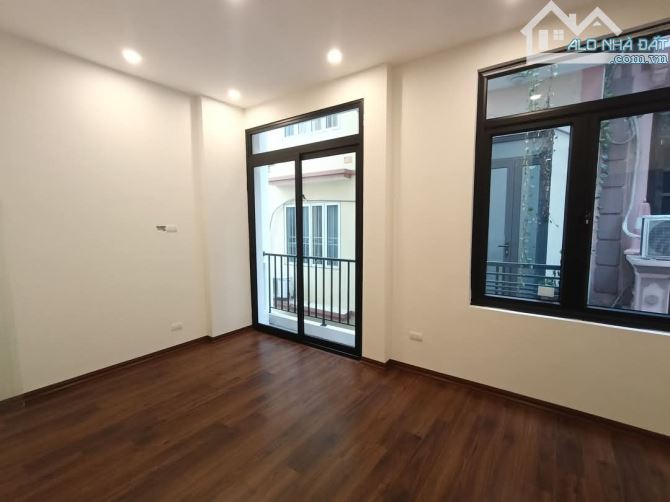 10.8 tỷ, Nhà đẹp full nội thất, 50m ra Phố Lạc Long Quân, 48m2 đất, 5 ngủ, dân trí - 6