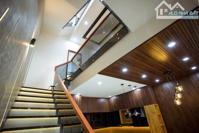 Bán nhà 3 tầng đường Bùi Thiện Ngộ ( đông bắc , 100 m2 ) - Hoà Xuân , Cẩm Lệ . - 6