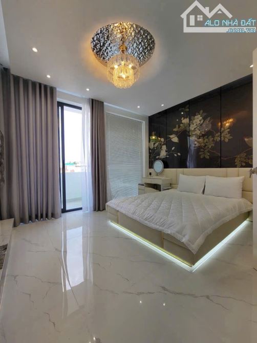Bán Nhà MT đường Nhánh THống NHất Thong Lê Đức Thọ - P 16 GV - 5 Tầng ,+ Thang Máy - 6
