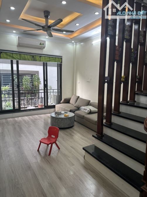 Bán nhà riêng ĐỀn Lừ phân lô bàn cờ oto tránh kinh doanh nhà đẹp 48m2 x5T - 6