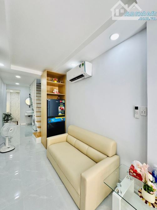🔥 PHAN XÍCH LONG-MINI HOUSE - XINH ĐẸP -2TẦNG-NHỈNH: 4 TY🔥 - 6