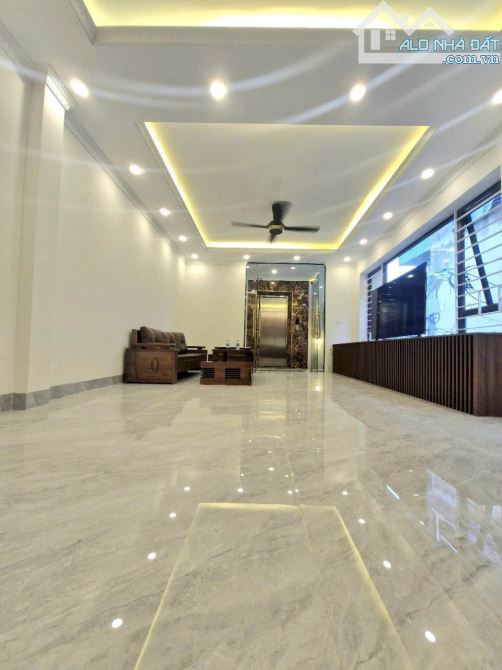 BÁN NHÀ PHỐ THẠCH BÀN LONG BIÊN 13 TỶ, 6 TẦNG, 68M, MT 8m, 6PN, Ô Tô, KD, vỉa hè - 6