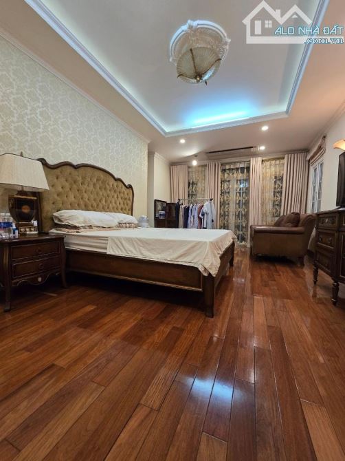 SIÊU BIỆT THỰ LÔ GÓC 3 MẶT TIỀN DỊCH VỌNG HẬU, 240M2, 4 TẦNG HẦM, GIÁ 139TỶ, PHÁP LÝ CHUẨN - 6