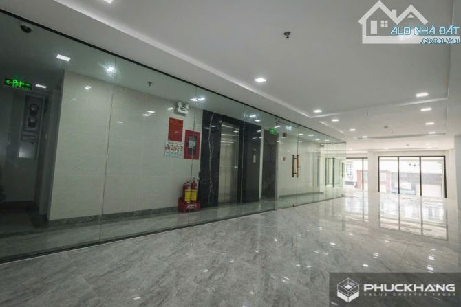 CHÍNH CHỦ CHO THUÊ TÒA NHÀ 103 BẠCH ĐẰNG , TÂN BÌNH - HẦM 9 TẦNG - 2000M2 SÀN -$: 320 TRỆU - 6