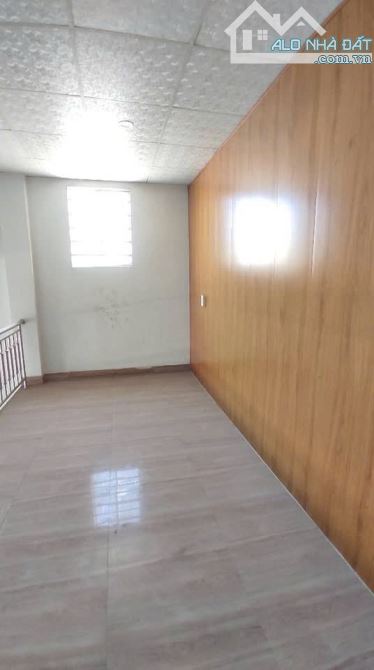 🍀 Bán nhà gác lửng dt 80m2 ngay sau chợ đầu mối hóc môn giá 685triu sổ riêng - 6