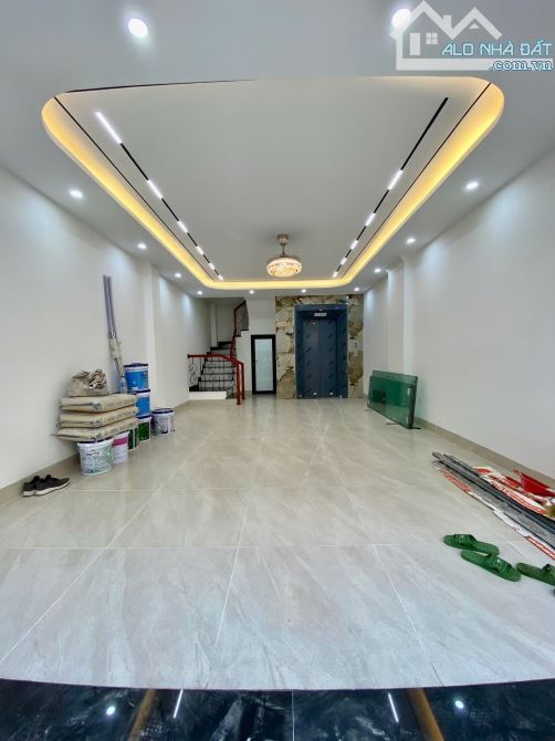 Quá Hiếm Trên Thị Trường Vỉa Hè Đá Bóng . Trước Nhà ô tô Tránh NHau 6 tầng thang Máy. - 6