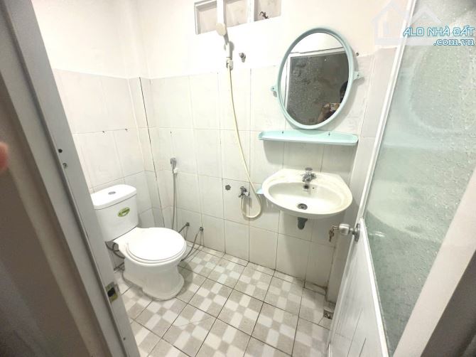 Nha 2 tầng đông hoà dĩ an hoàng hoa thám dt 93m2 - 6