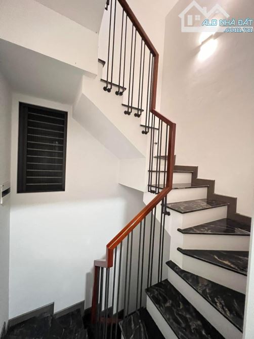 Bán nhà Phố Láng hạ,Đống đa. Diện tích 53,6m. 7 Tầng. Mặt tiền 4,5m .Giá 19 tỷ - 6