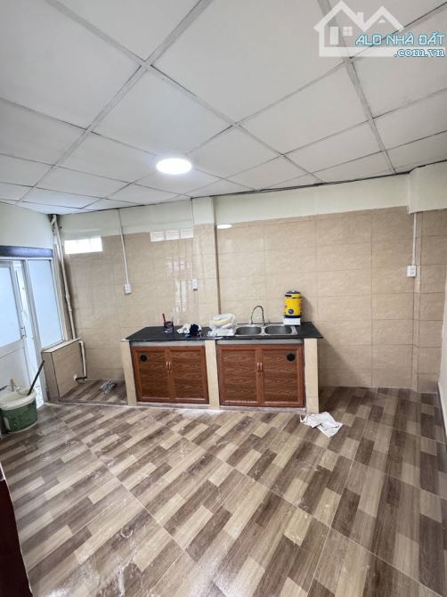 Nhà đẹp giá hạt dẻ tai trung tam q12- rộng 60m2- gìa chỉ hơn 1ty- oto đo cua - 6
