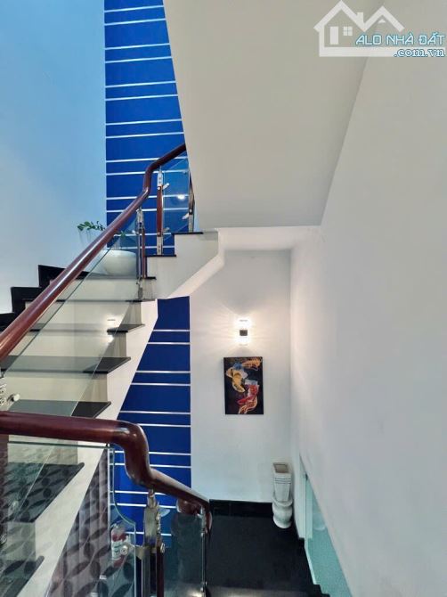 Bán nhà 3 tầng mới- đẹp Tây Lân, full nội thất, ô tô đỗ cửa –55m² - 4PN, , chỉ nhỉnh 4 tỷ - 6