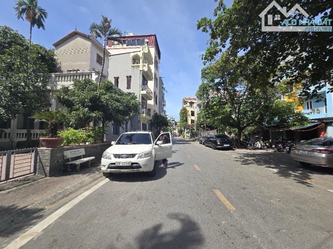 Nhà đẹp 4 thoáng, ô tô gần, hộ khẩu Gia Thuỵ,Q Long Biên, nhỉnh 6tỷ - 6