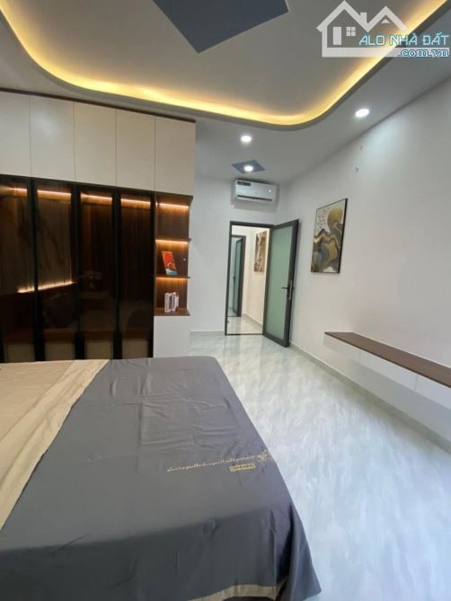 BÁN NHÀ GÒ VẤP ĐƯỜNG SỐ 3 PHƯỜNG 9 4x12M GIÁ 6 TỶ 58 - 4 TẦNG 5 PHÒNG SHR - 6