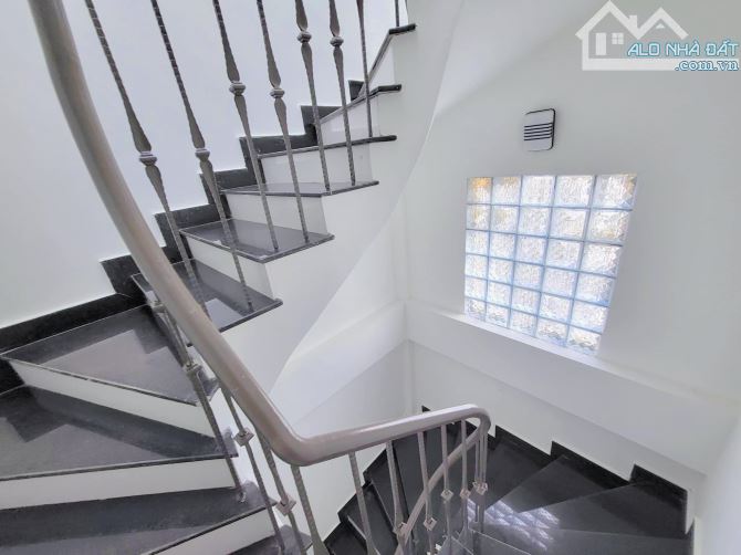 Cần bán gấp siêu phẩm phân lô vỉa hè ô tô tránh, kinh doanh Thụy Phương 42m2, 5T, nhà mới - 6