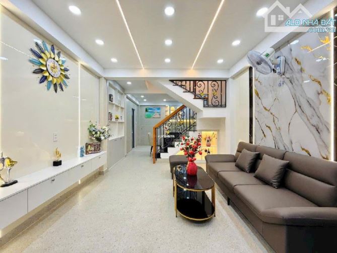 Bán Nhà Gò Vấp Quang Trung 3 Tầng BTCT Gần Công Viên Làng Hoa ST E-Mart  Chỉ Nhỉnh 5ty - 6
