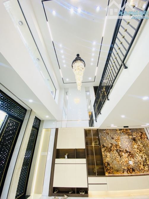 NHÀ GÒ VẤP CÓ THANG MÁY TRÊN ĐƯỜNG PHAN HUY ÍCH GIÁ 10,99 TỶ TL 7 TẦNG SHR - 65
