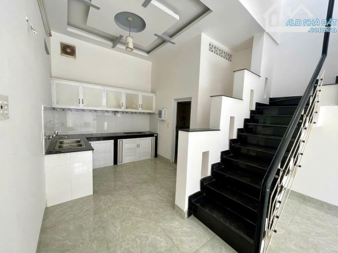 Nhà 2 Tầng Hẻm Hùng Vương | GIÁ SIÊU TỐT 2 TỶ XXX ‼️Ngay Gần Bách Hoá Xanh Và Chợ - 7