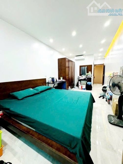 BÁN NHÀ Tạ Quang Bửu, Bách Khoa, Hai Bà Trưng, Gần Phố, Ô tô vào nhà DT 79m, 4 Tầng, MT 3, - 7
